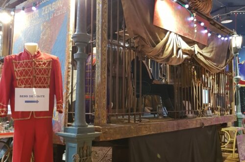 Roulotte du film Deux frérs. Crédit photo : Musée du cirque