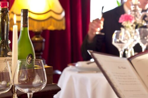 Restaurant du grand sully miroir. Crédit photo : © Hostellerie du grand Sully