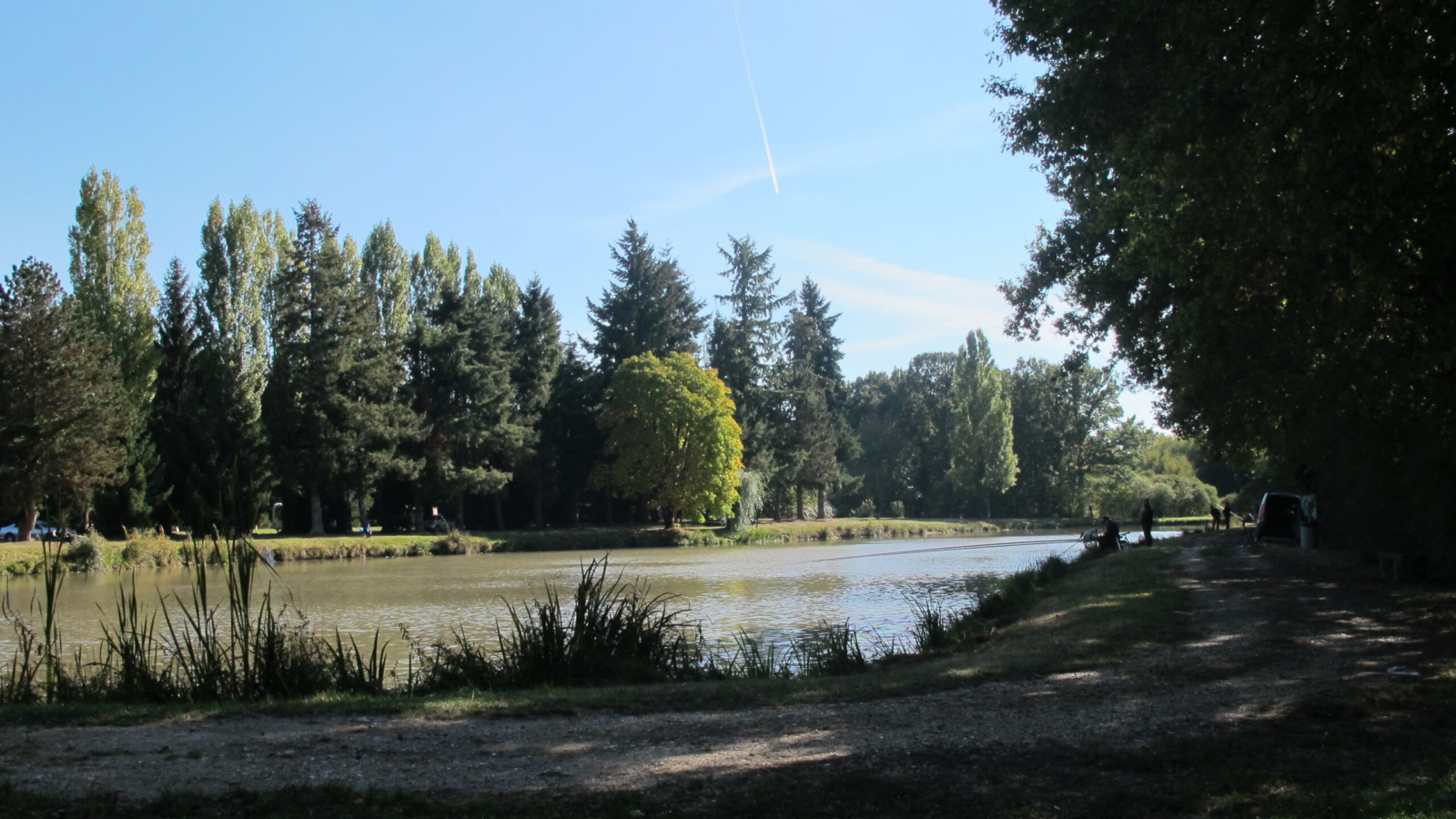 VILLEMURLIN---Etang-des-Farnaults-1. Crédit photo : Office de Tourisme du Val de Sully