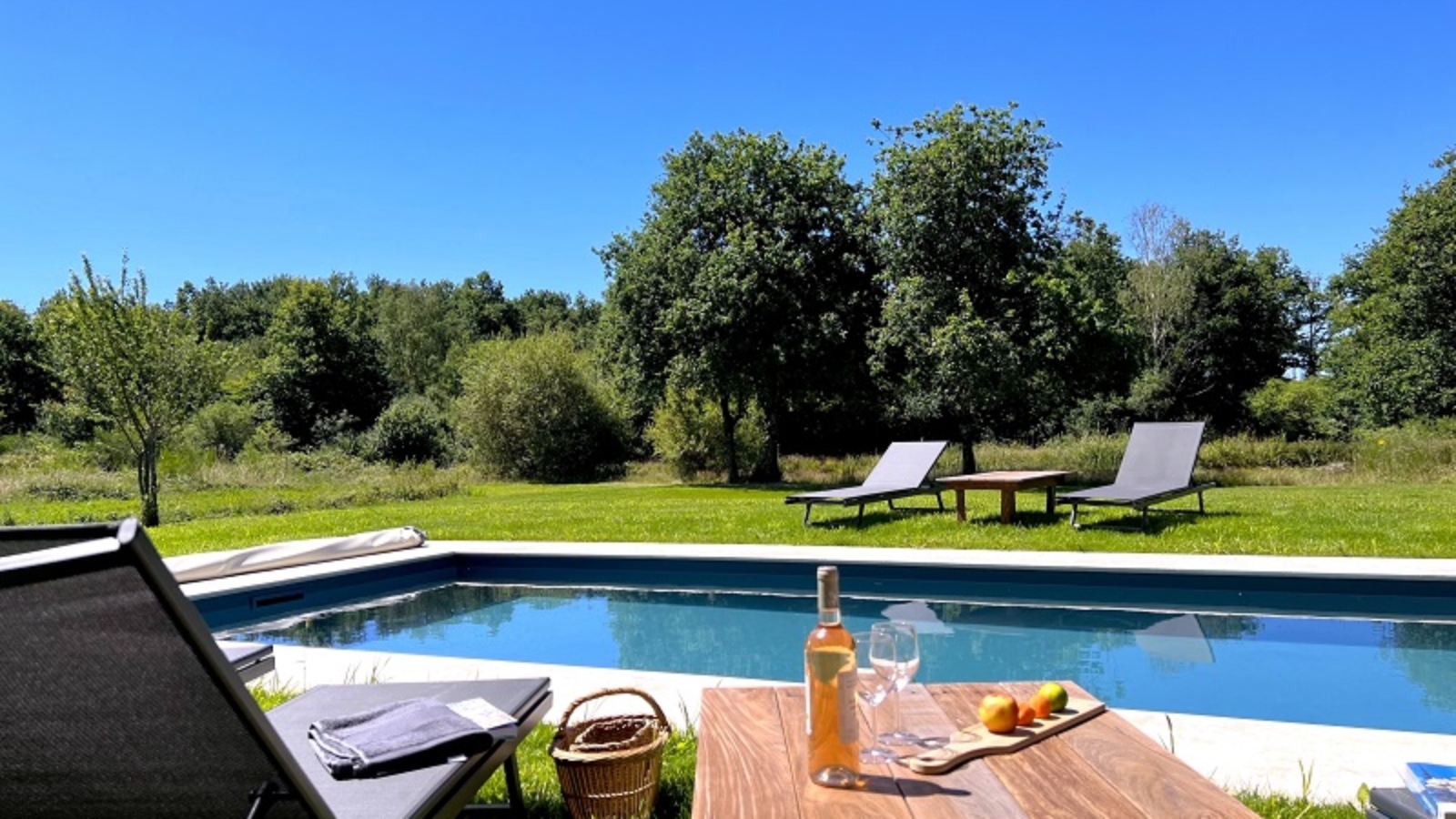 Piscine . Crédit photo : vanier