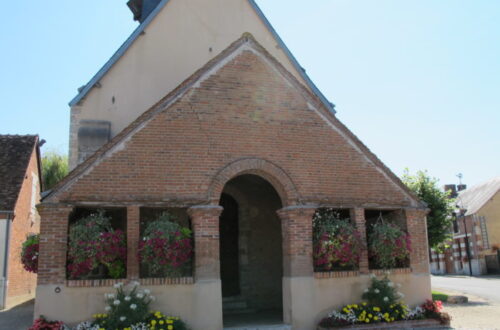 villemurlin_eglise_caquetoir-2-700x525. Crédit photo : CCVS