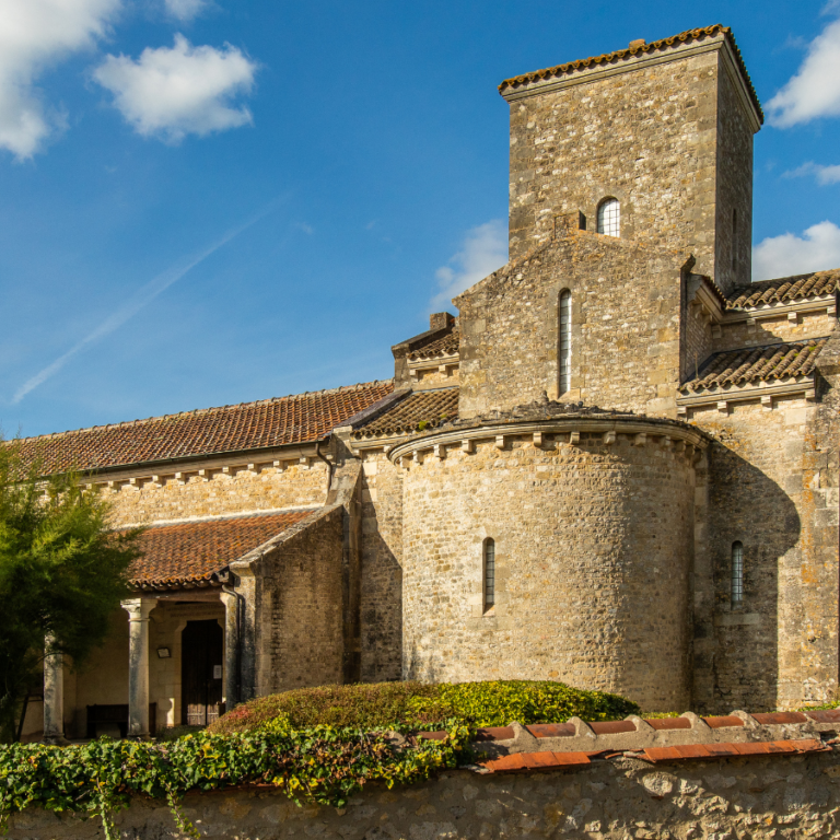 Extérieur de l’Oratoire Carolingien