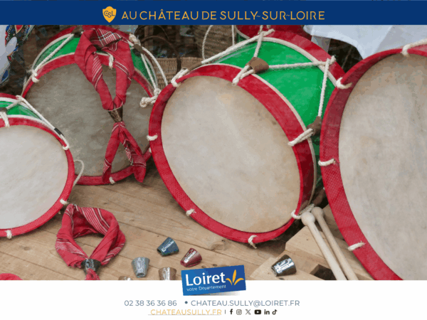 Visuels château de Sully-sur-Loire - 2026 - format site internet - atelier "fabrique ton instrument de musique au château". Crédit photo : Département du Loiret / Johnatan Savarit