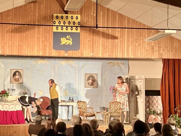 Théâtre. Crédit photo : Isdes